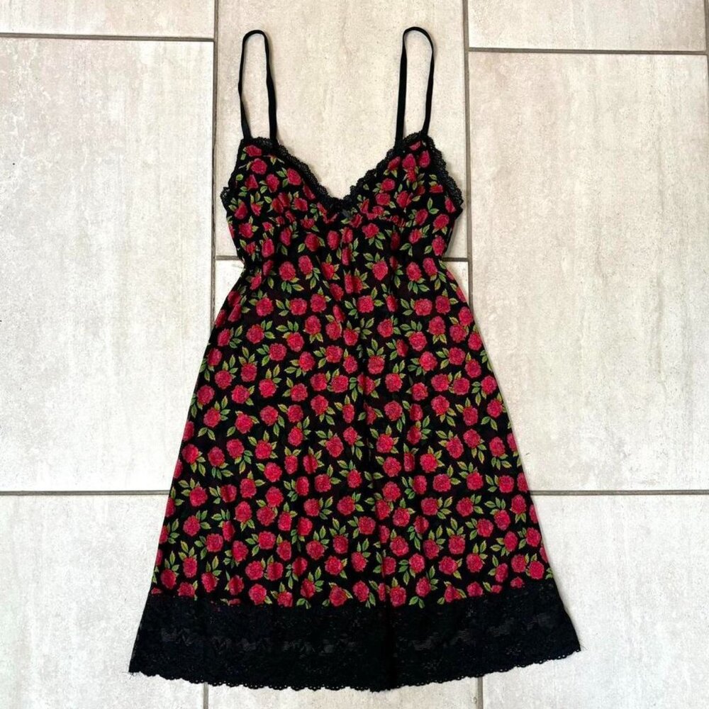 Vintage 2000s black w red v neck floral print lace trim mesh mini dress